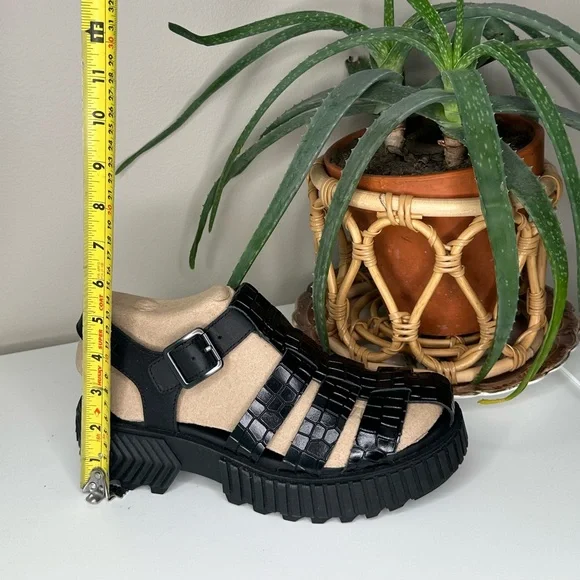 SOREL ONA Streetworks Fisherman Mid Sandal | Black Croc Embossed | Women’s 8 New - Picture 9 of 13